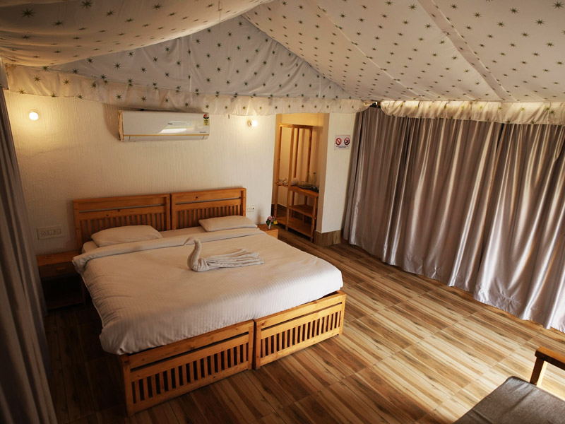 Well-appointed deluxe room